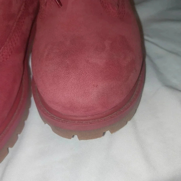 Timberland Boots, Red, Youth Size 1 - Picture 4 of 6